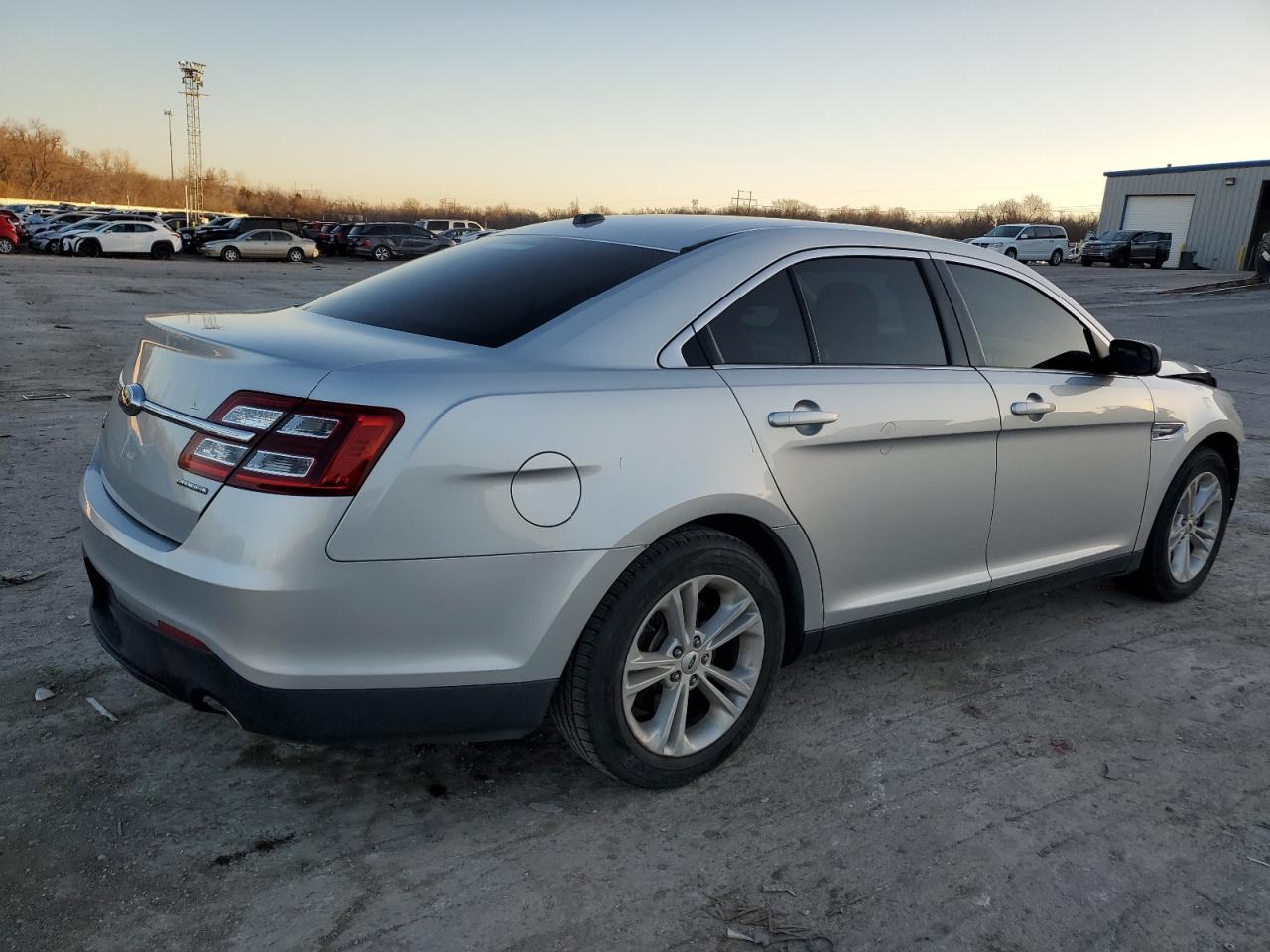 2017 Ford Taurus VIN 1FAHP2D83HG128929 Copart auction photo, front end / minor dent/scratches damage thumbnail 3