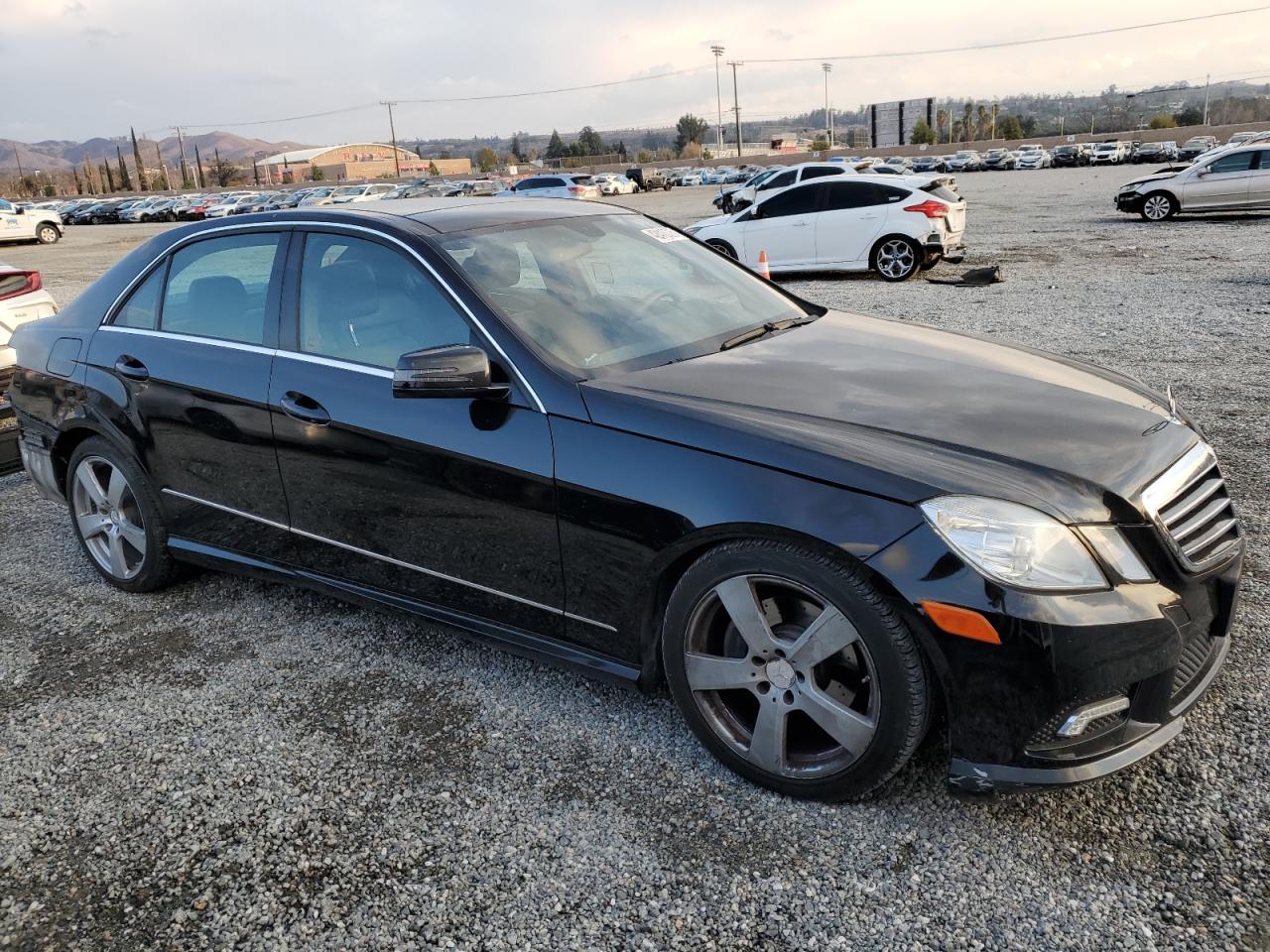 2011 Mercedes-Benz E-klasse VIN WDDHF5GBXBA396589 Copart auction photo, rear end damage thumbnail 4
