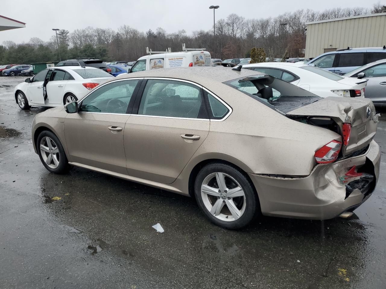 2015 Volkswagen Passat VIN 1VWAT7A3XFC103055 Copart auction photo, rear end / minor dent/scratches damage thumbnail 2
