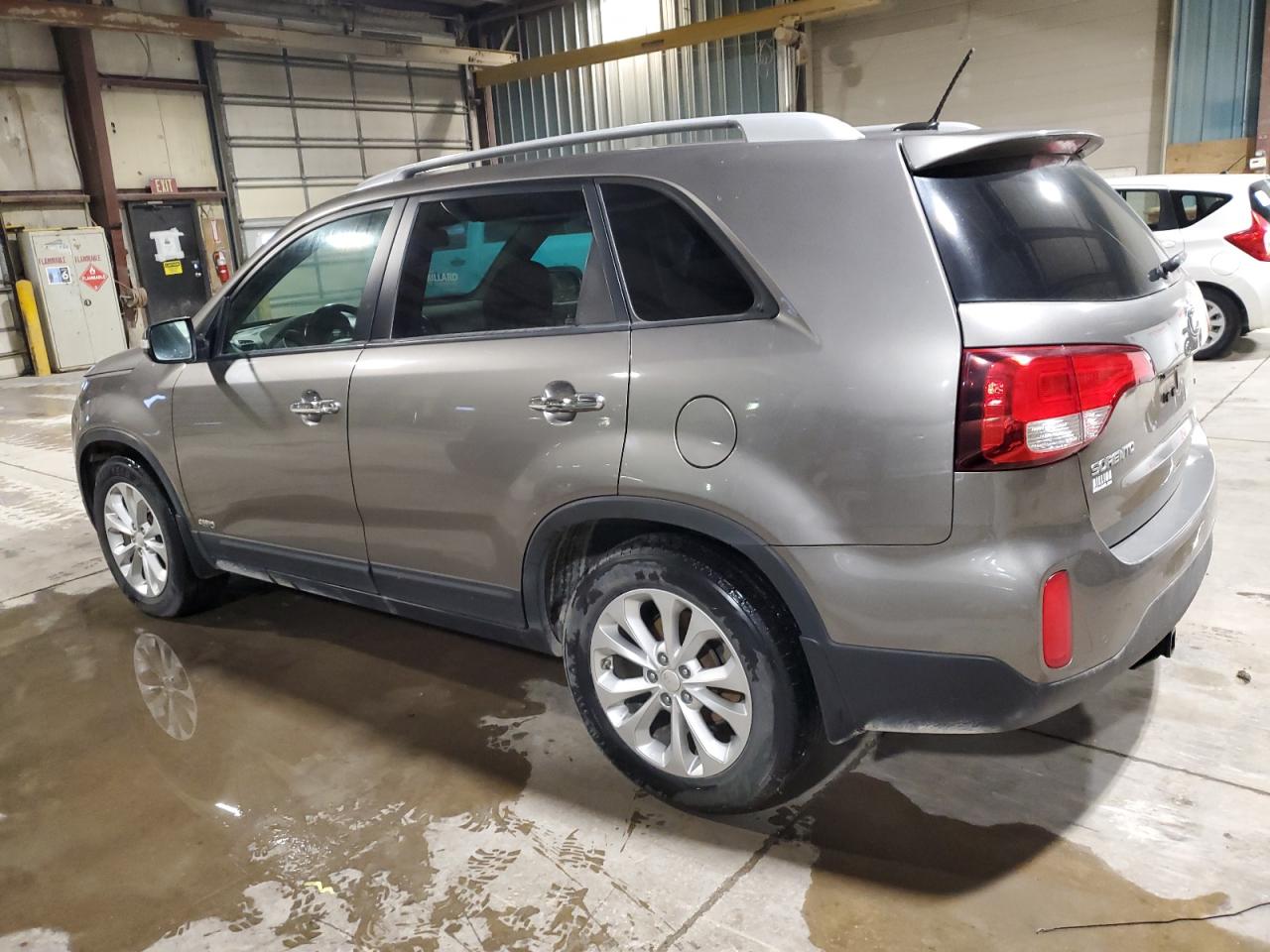 2015 KIA Sorento VIN 5XYKUDA74FG598614 Copart auction photo, mechanical / minor dent/scratches damage thumbnail 2