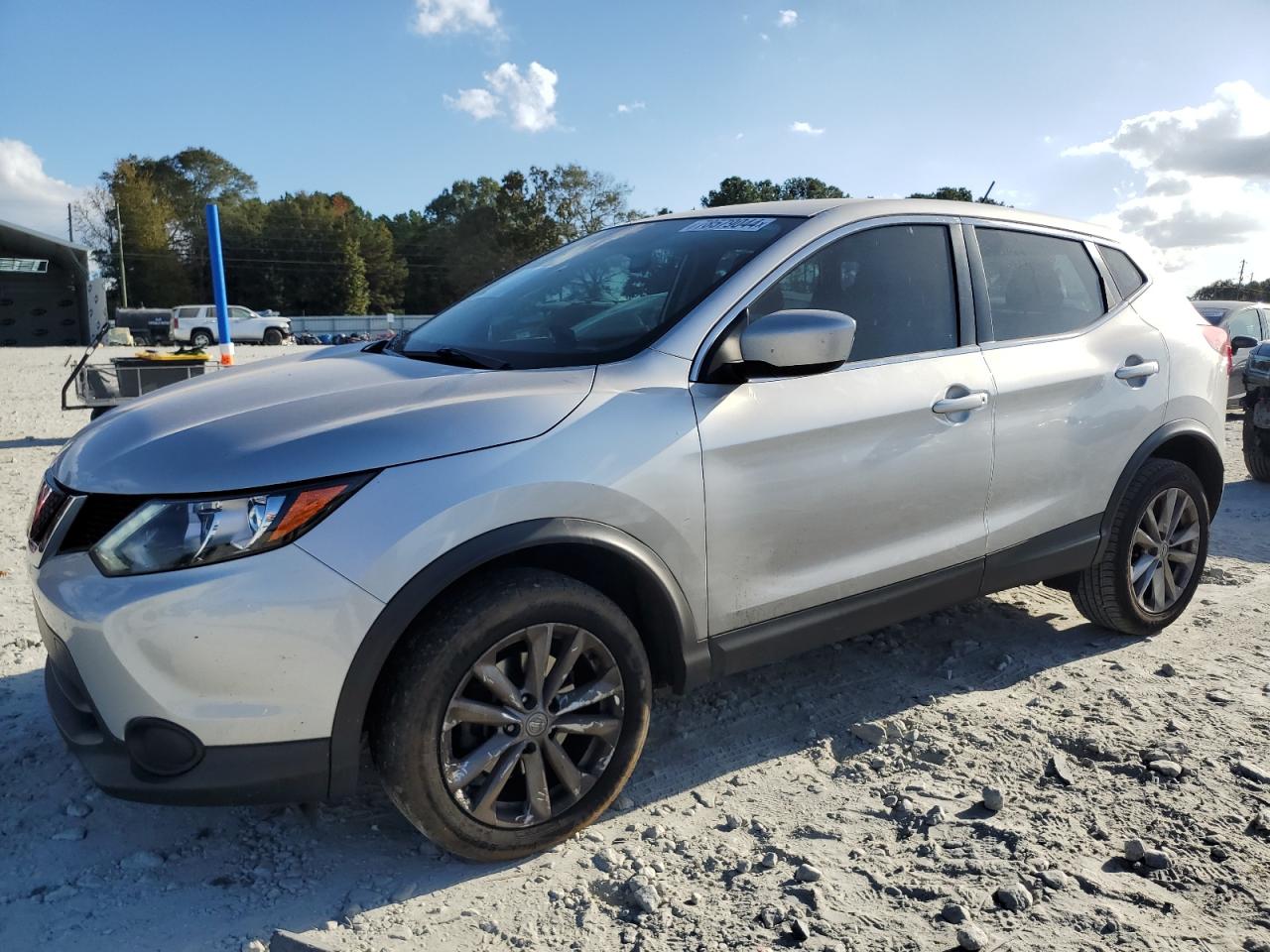 2018 Nissan Rogue VIN JN1BJ1CP4JW163756