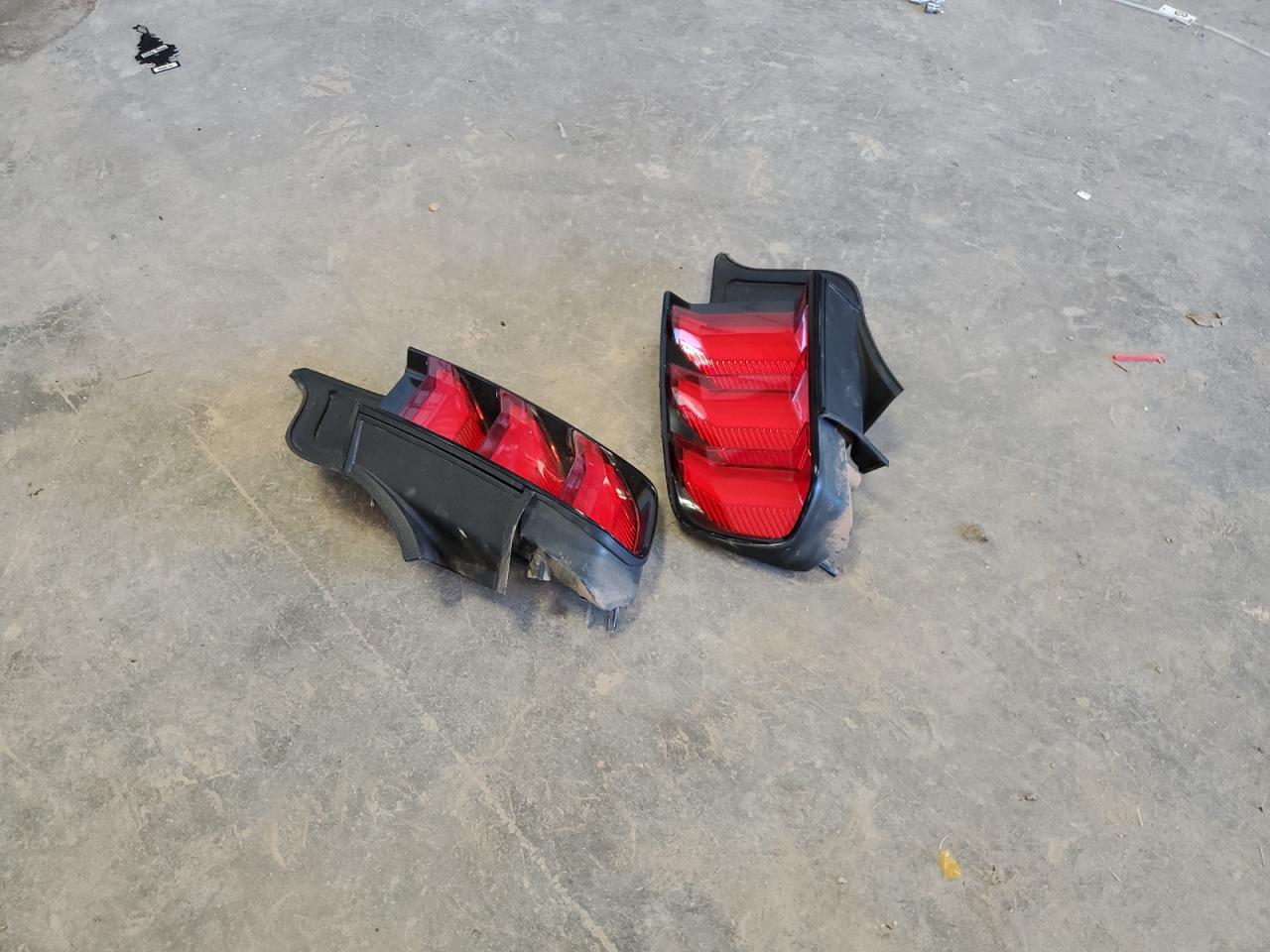 2020 Ford Mustang VIN 1FATP8UH8L5139748 Copart auction photo, side / hail damage thumbnail 12