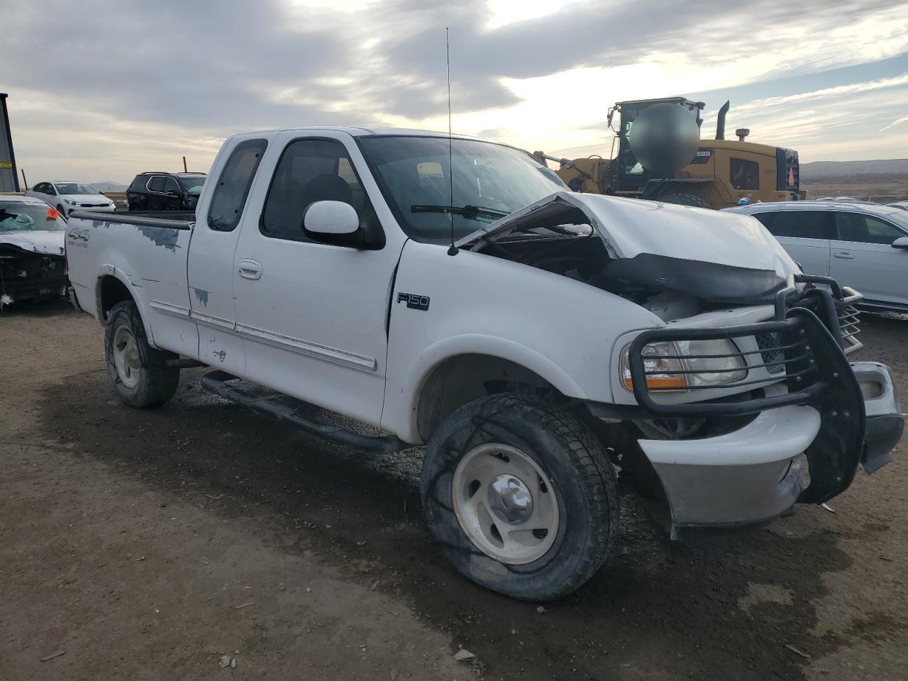1997 Ford F-150 VIN 1FTEX18L3VKC61222 Copart auction photo, front end / side damage thumbnail 4