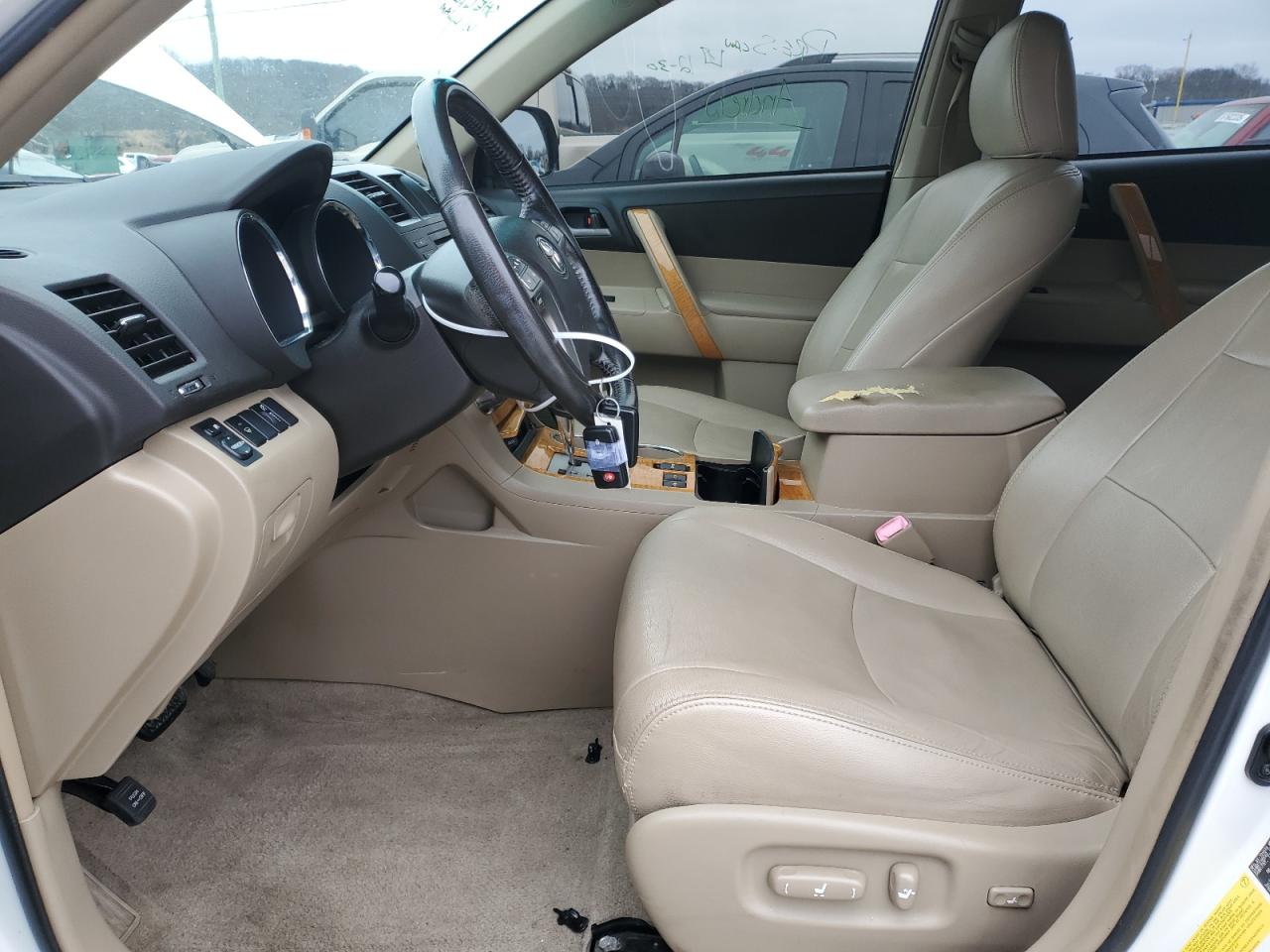 2008 Toyota Highlander VIN JTEEW41A682019912 Copart auction photo, front end damage thumbnail 7