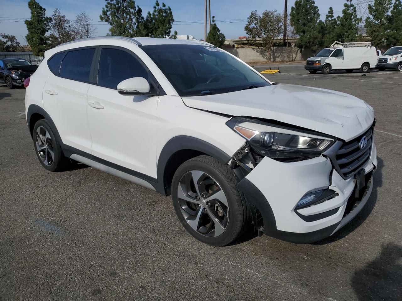 2018 Hyundai Tucson VIN KM8J33AL1JU804819 Copart auction photo, front end damage thumbnail 4