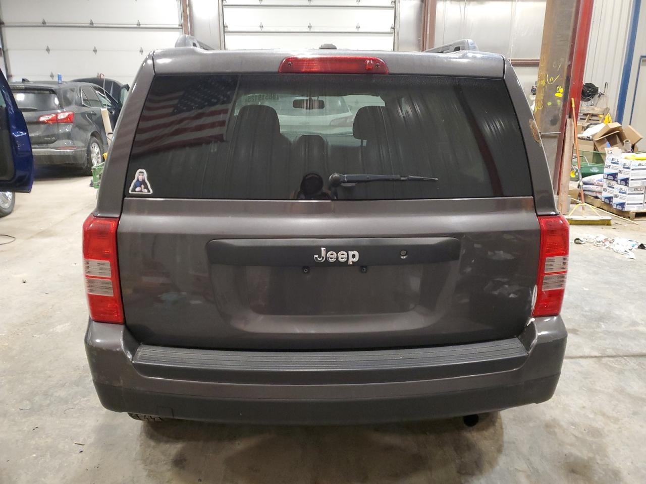 2016 Jeep Liberty (Patriot) VIN 1C4NJPBA2GD659539 Copart auction photo, rear end / undercarriage damage thumbnail 6