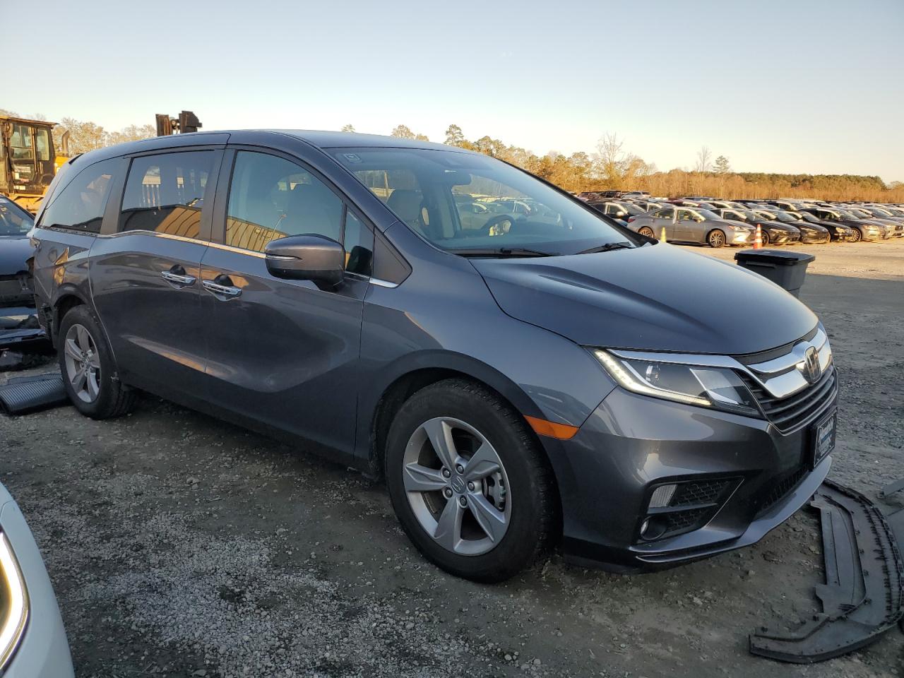 2019 Honda Odyssey VIN 5FNRL6H54KB122754 Copart auction photo, rear end / minor dent/scratches damage thumbnail 4