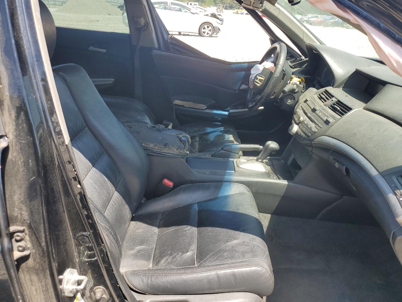 2009 Honda Accord VIN 1HGCP26809A154864 Copart auction photo, side / front end damage thumbnail 7