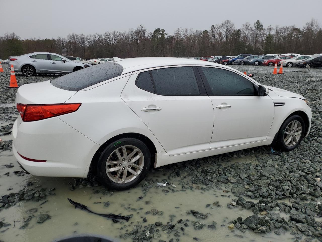 2013 KIA Optima VIN KNAGM4A71D5386133 Copart auction photo, vandalism / front end damage thumbnail 3