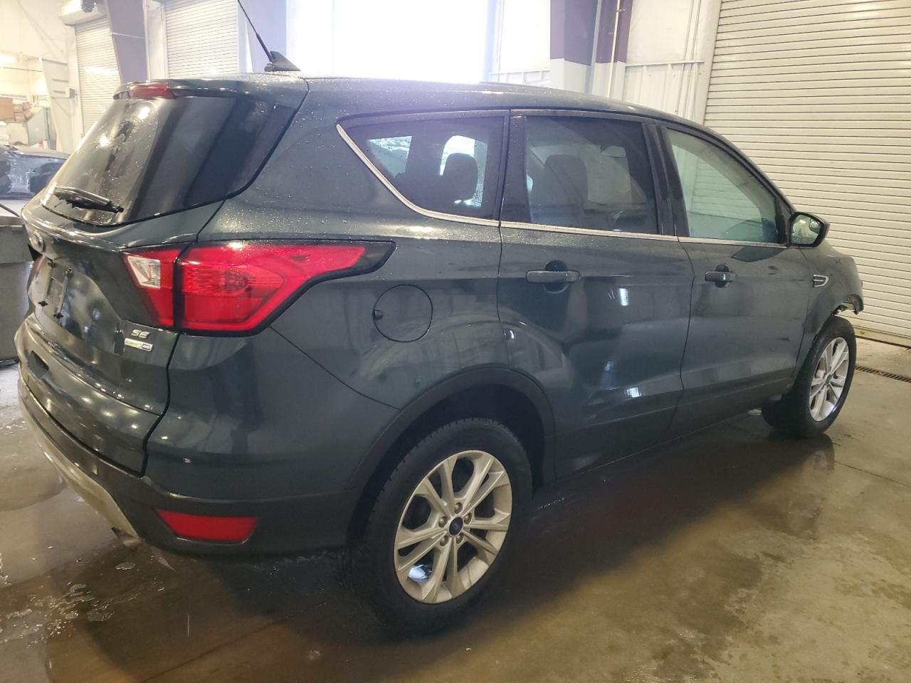 2019 Ford Escape VIN 1FMCU9GD3KUC34476 Copart auction photo, front end damage thumbnail 3