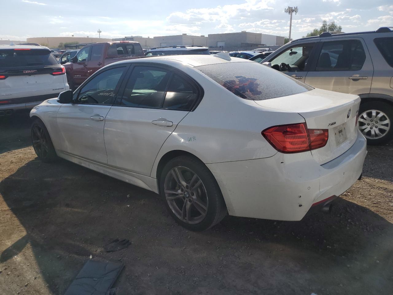 2013 BMW 3er VIN WBA3B9C56DJ437386 Copart auction photo, front end damage thumbnail 2