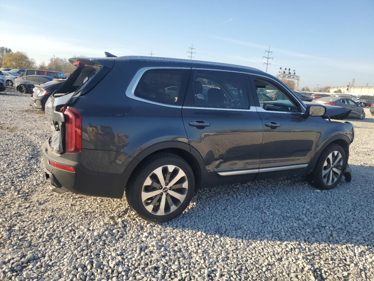 2021 KIA Telluride VIN 5XYP6DHC2MG175059 Copart auction photo, front end / rear end damage thumbnail 3