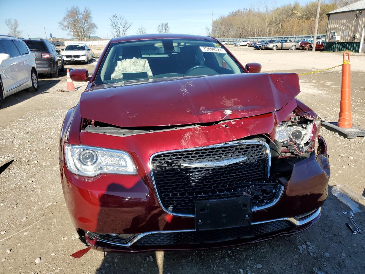 2017 Chrysler 300 VIN 2C3CCAAG2HH625744 Copart auction photo, front end / side damage thumbnail 5