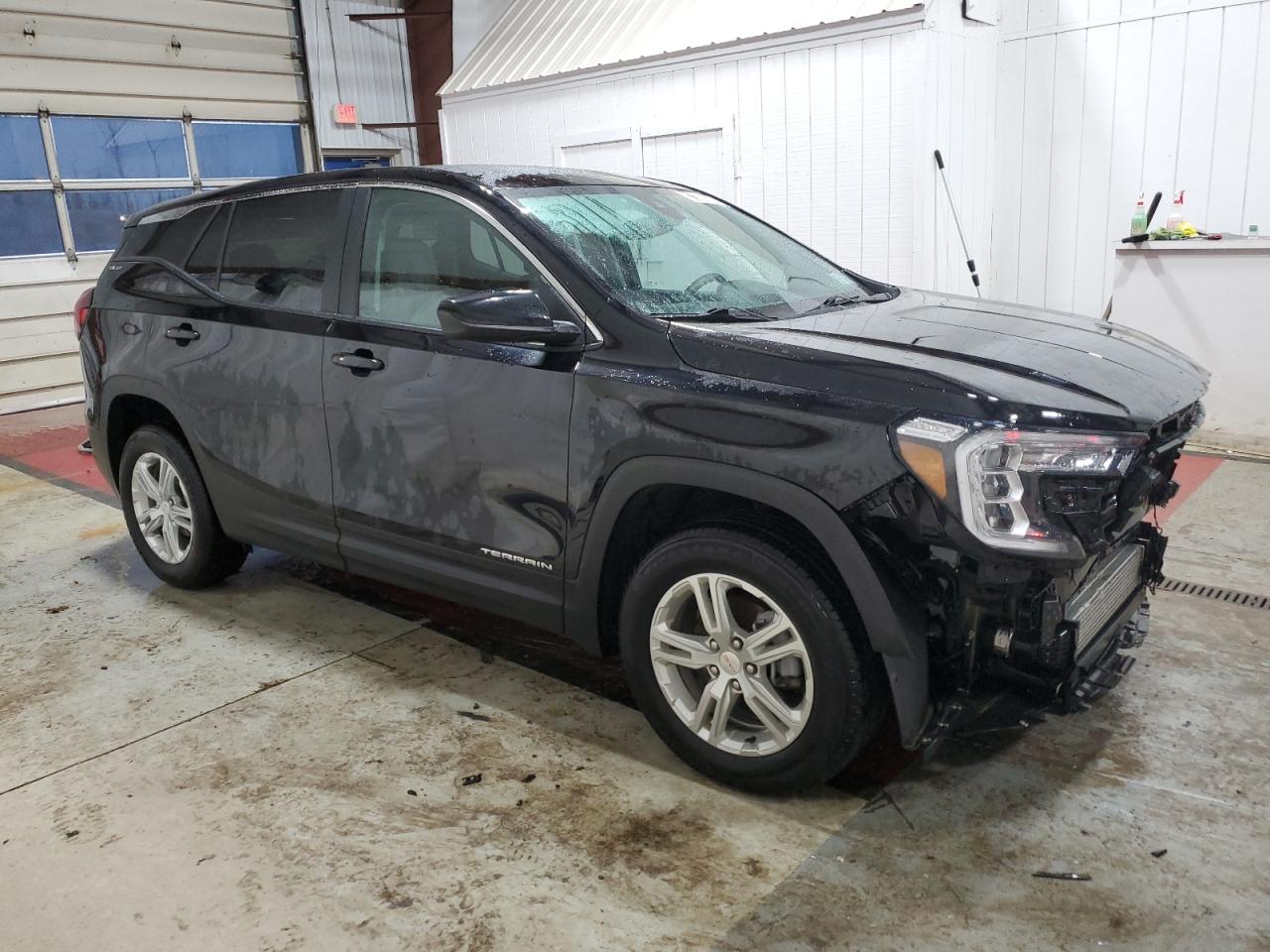 2022 GMC Terrain VIN 3GKALTEV5NL179295 Copart auction photo, front end / side damage thumbnail 4