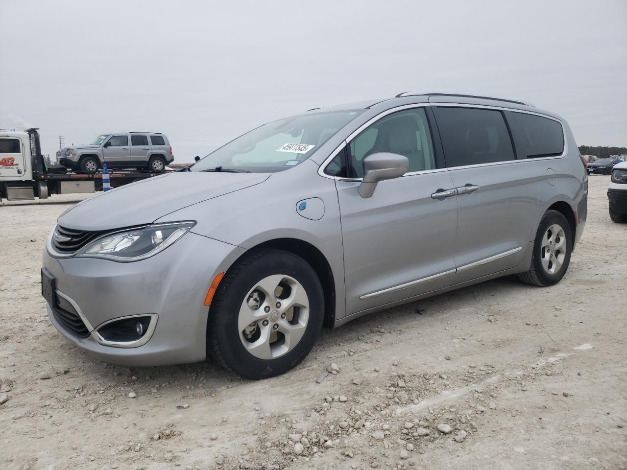 2018 Chrysler Pacifica VIN 2C4RC1L79JR183645