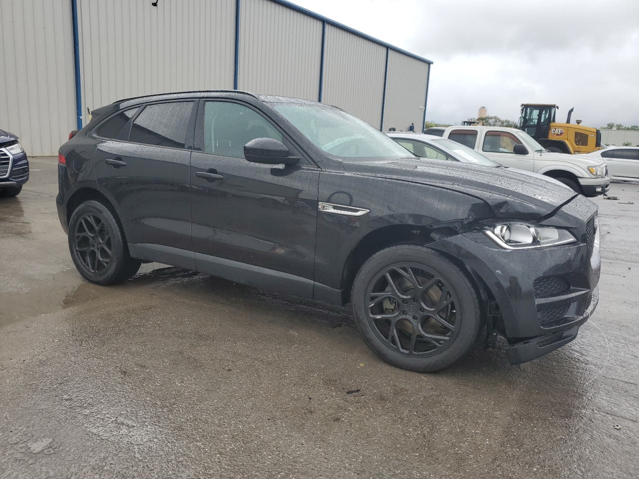 2017 Jaguar F-Pace VIN SADCJ2BVXHA892105 Copart auction photo, front end damage thumbnail 4