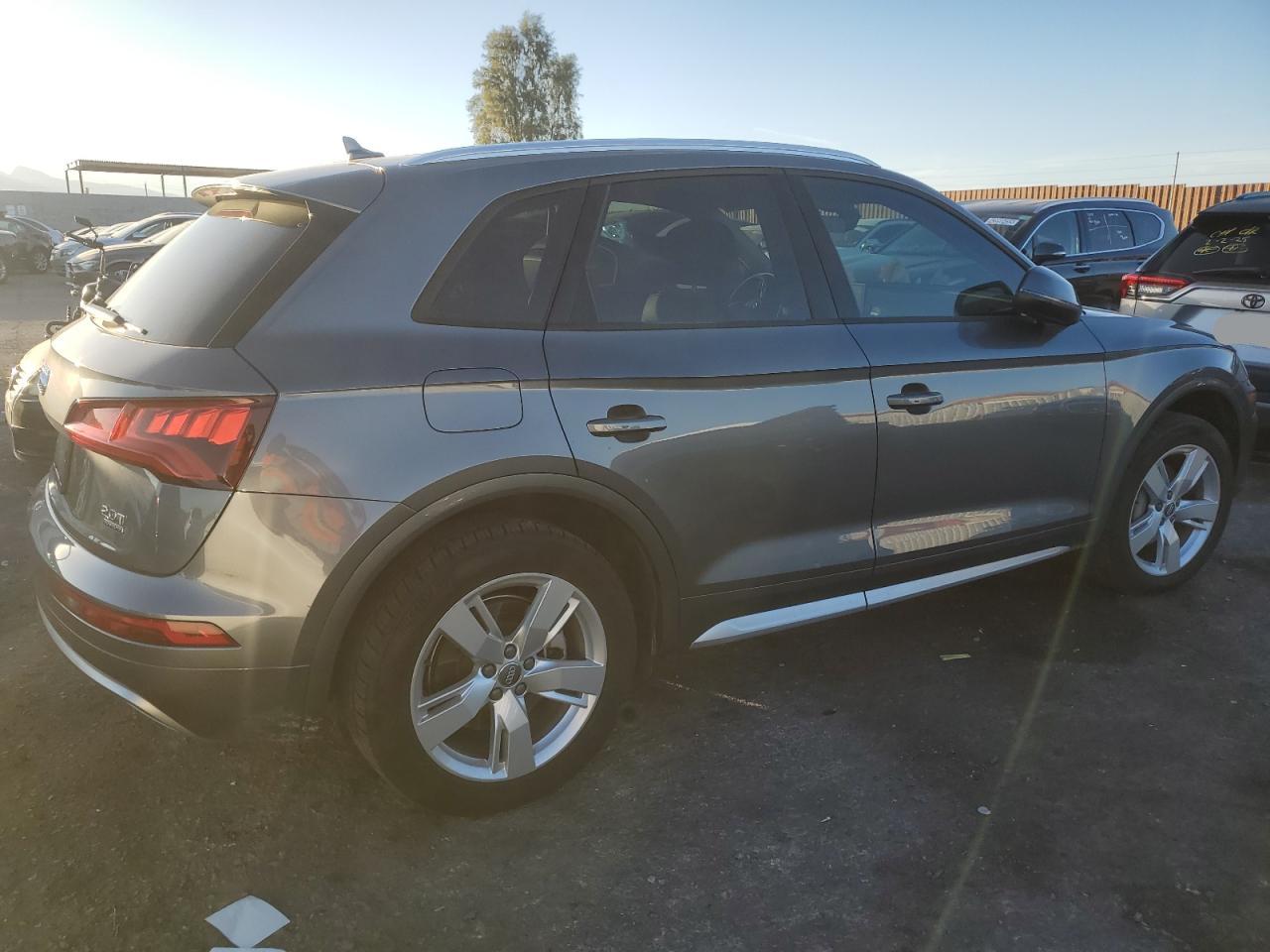 2018 Audi Q5 VIN WA1ANAFY6J2026482 Copart auction photo, minor dent/scratches damage thumbnail 3