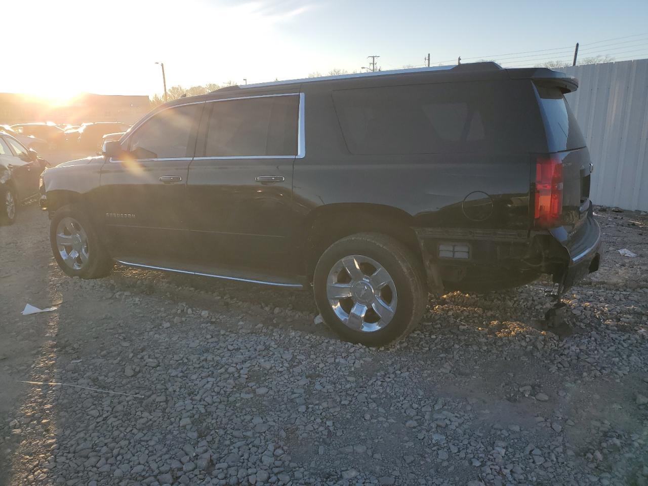 2017 Chevrolet Suburban VIN 1GNSKJKC5HR303600 Copart auction photo, front end / rear end damage thumbnail 2