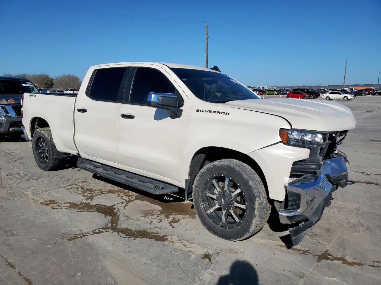 2020 Chevrolet Silverado VIN 3GCUYDED6LG267804 Copart auction photo, front end damage thumbnail 4