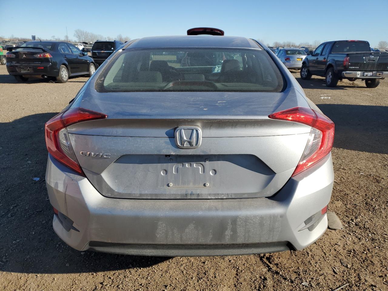 2018 Honda Civic VIN 19XFC2F53JE034622 Copart auction photo, front end / side damage thumbnail 6