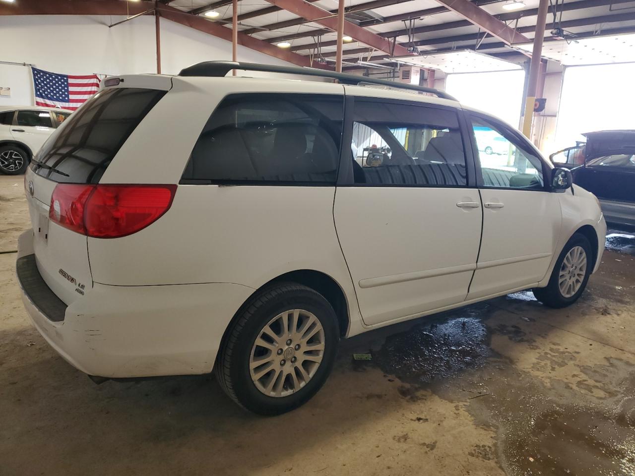 2007 Toyota Sienna VIN 5TDBK23C67S007840 Copart auction photo, front end damage thumbnail 3