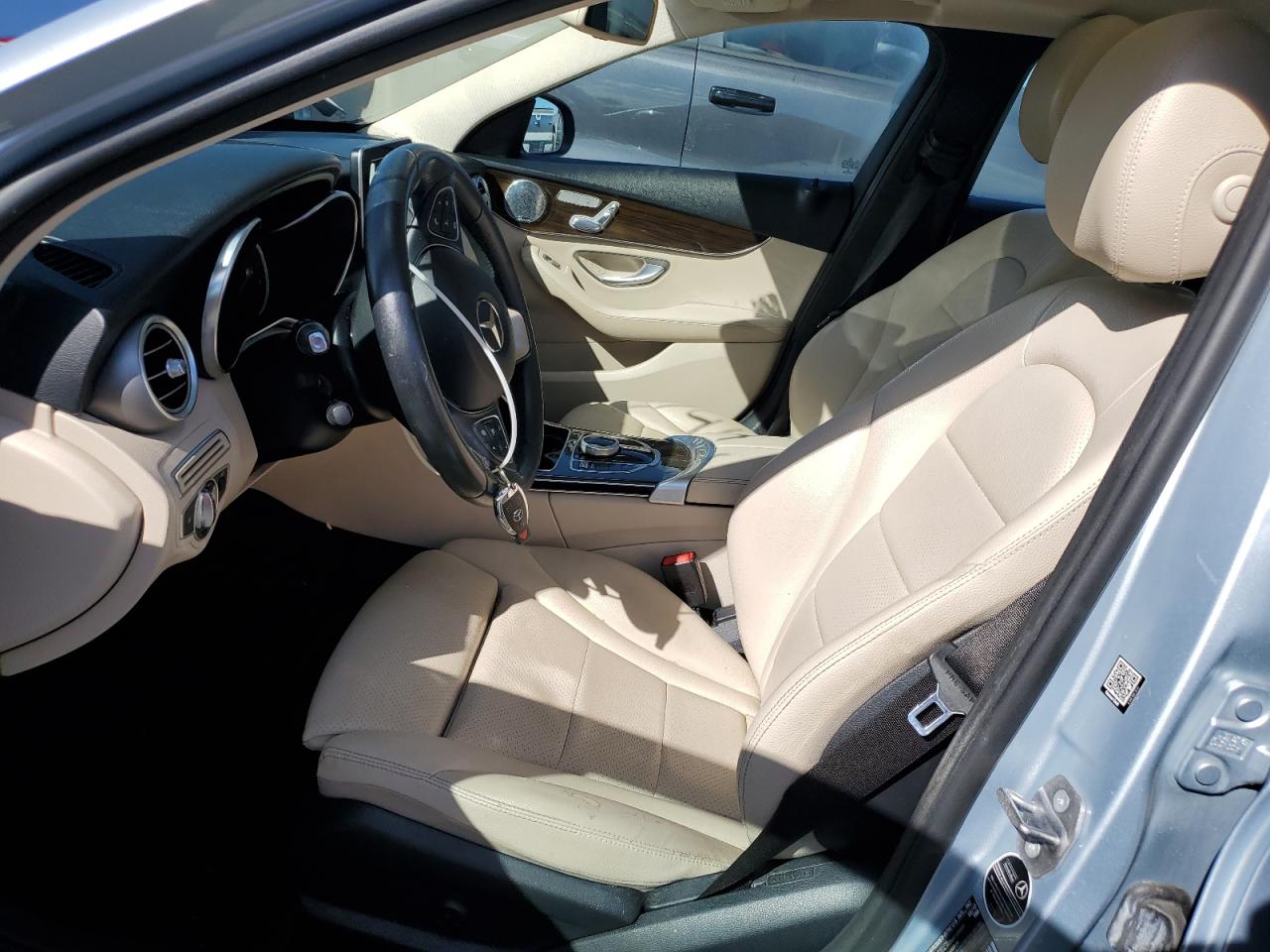 2017 Mercedes-Benz C-klasse VIN 55SWF4JB1HU210215 Copart auction photo, water/flood damage thumbnail 7