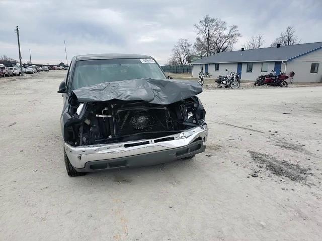 2000 Chevrolet Silverado VIN 1GCEC14T3YZ284206 Copart auction photo, front end damage thumbnail 11