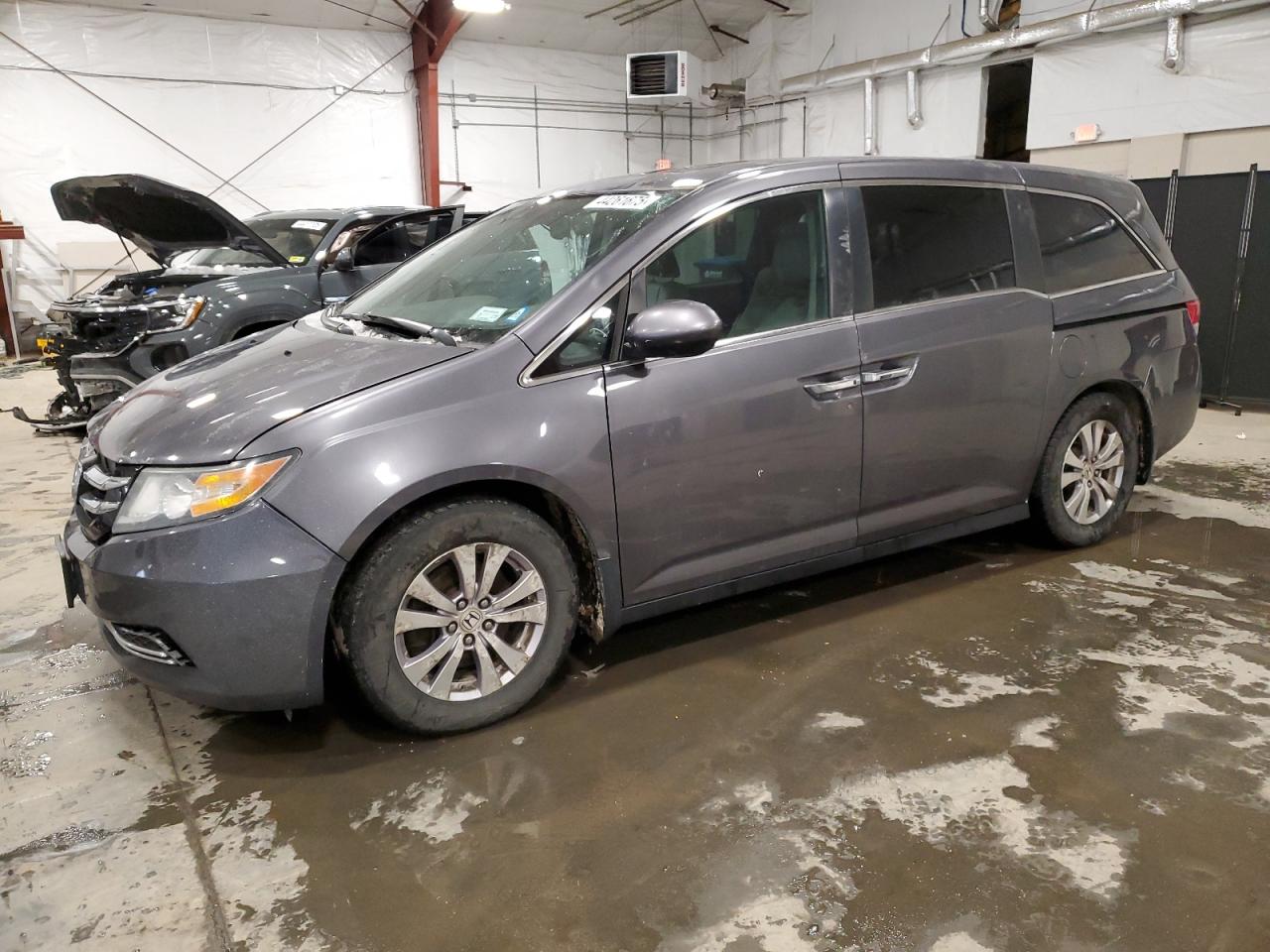 2016 Honda Odyssey VIN 5FNRL5H65GB025783