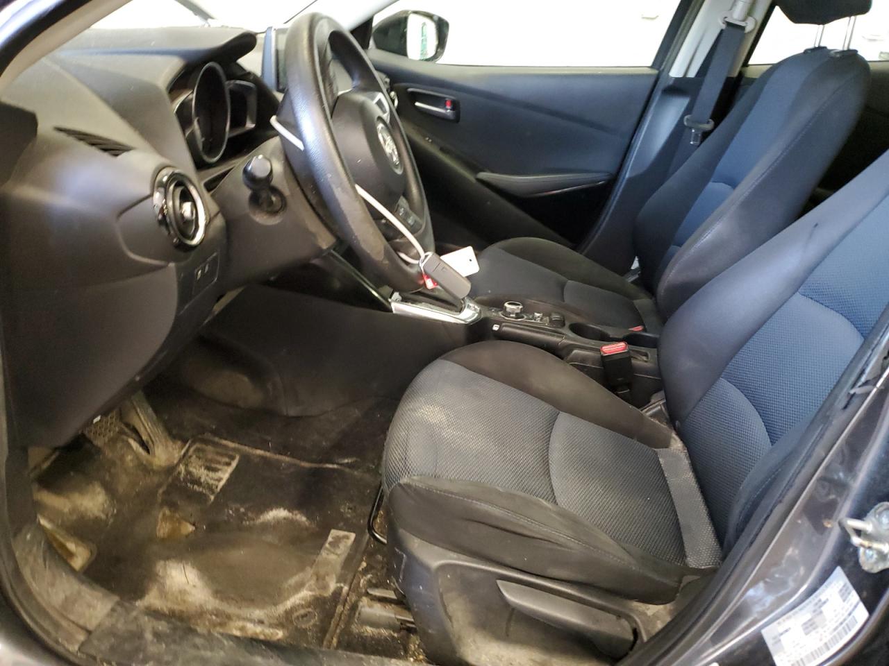 2017 Toyota Yaris VIN 3MYDLBYV3HY164138 Copart auction photo, undercarriage / rear end damage thumbnail 7