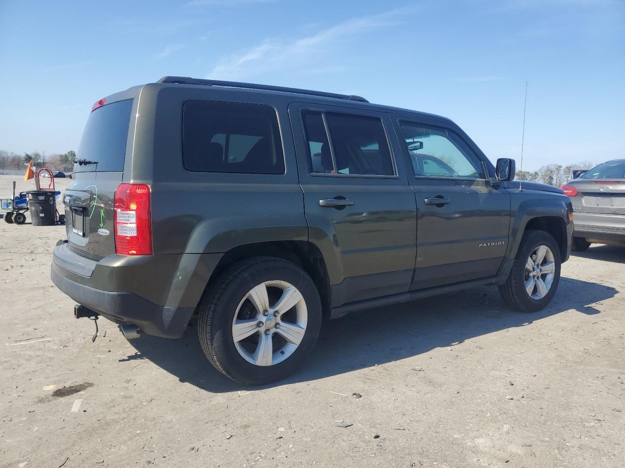 2015 Jeep Liberty (Patriot) VIN 1C4NJRFB2FD239891 Copart auction photo, rear end damage thumbnail 3