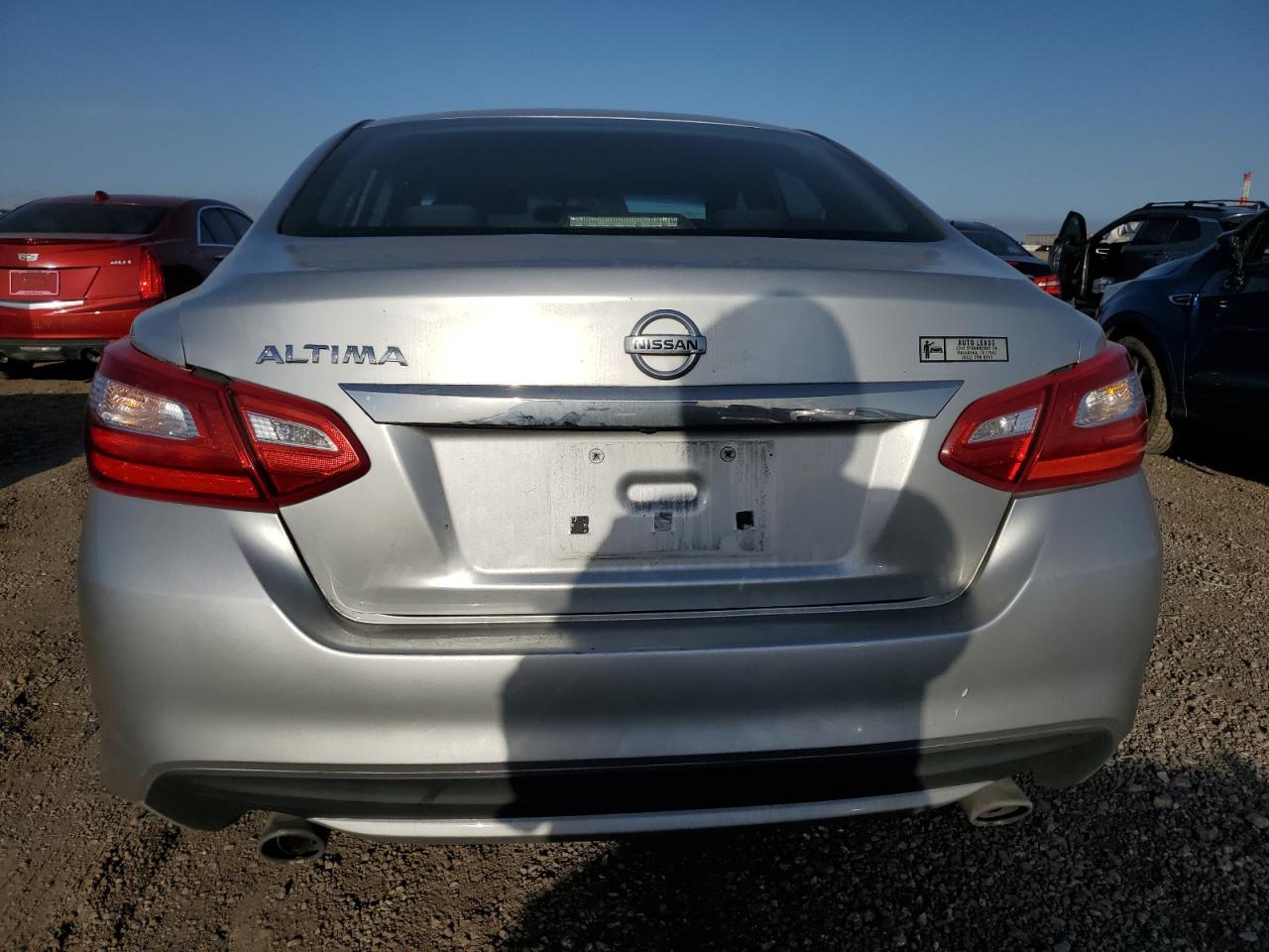 2017 Nissan Altima VIN 1N4AL3AP5HN309315 Copart auction photo, front end / minor dent/scratches damage thumbnail 6