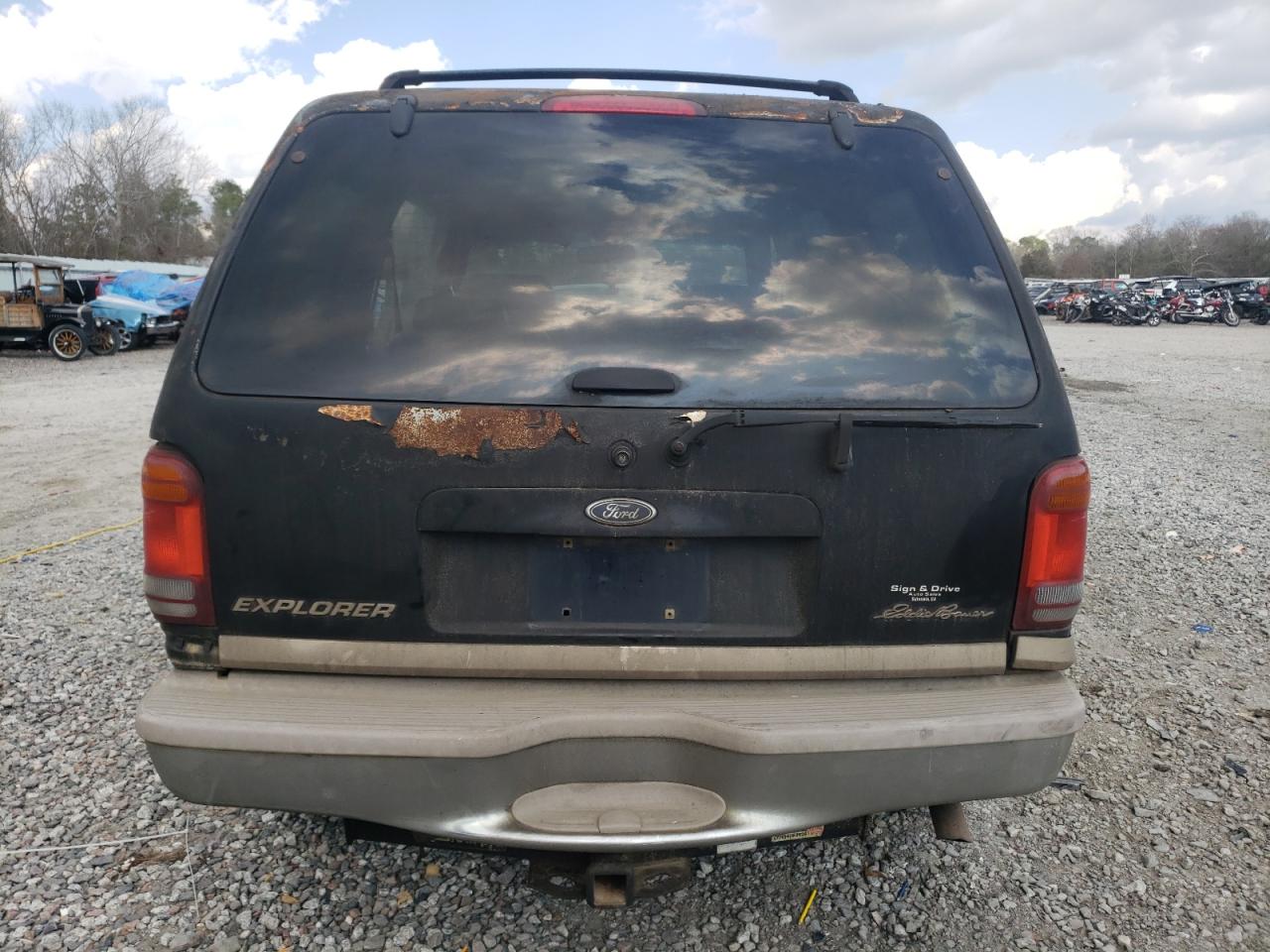 1999 Ford Explorer VIN 1FMZU32E9XZB04865 Copart auction photo, all over damage thumbnail 6