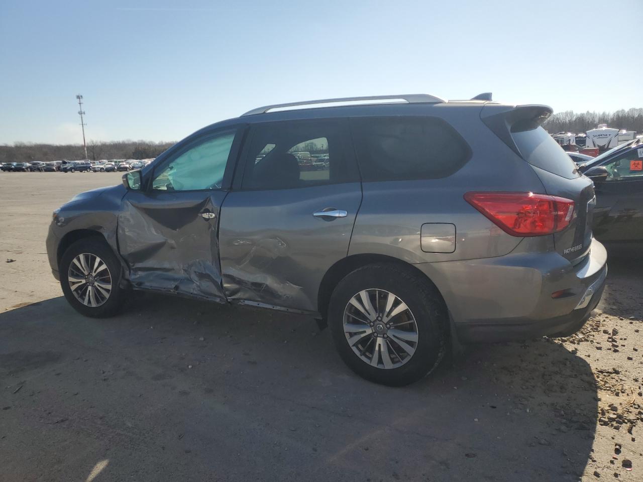 2019 Nissan Pathfinder VIN 5N1DR2MM6KC599497 Copart auction photo, side damage thumbnail 2