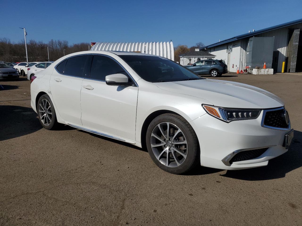 2018 Acura TLX VIN 19UUB2F59JA007083 Copart auction photo, vandalism / minor dent/scratches damage thumbnail 4