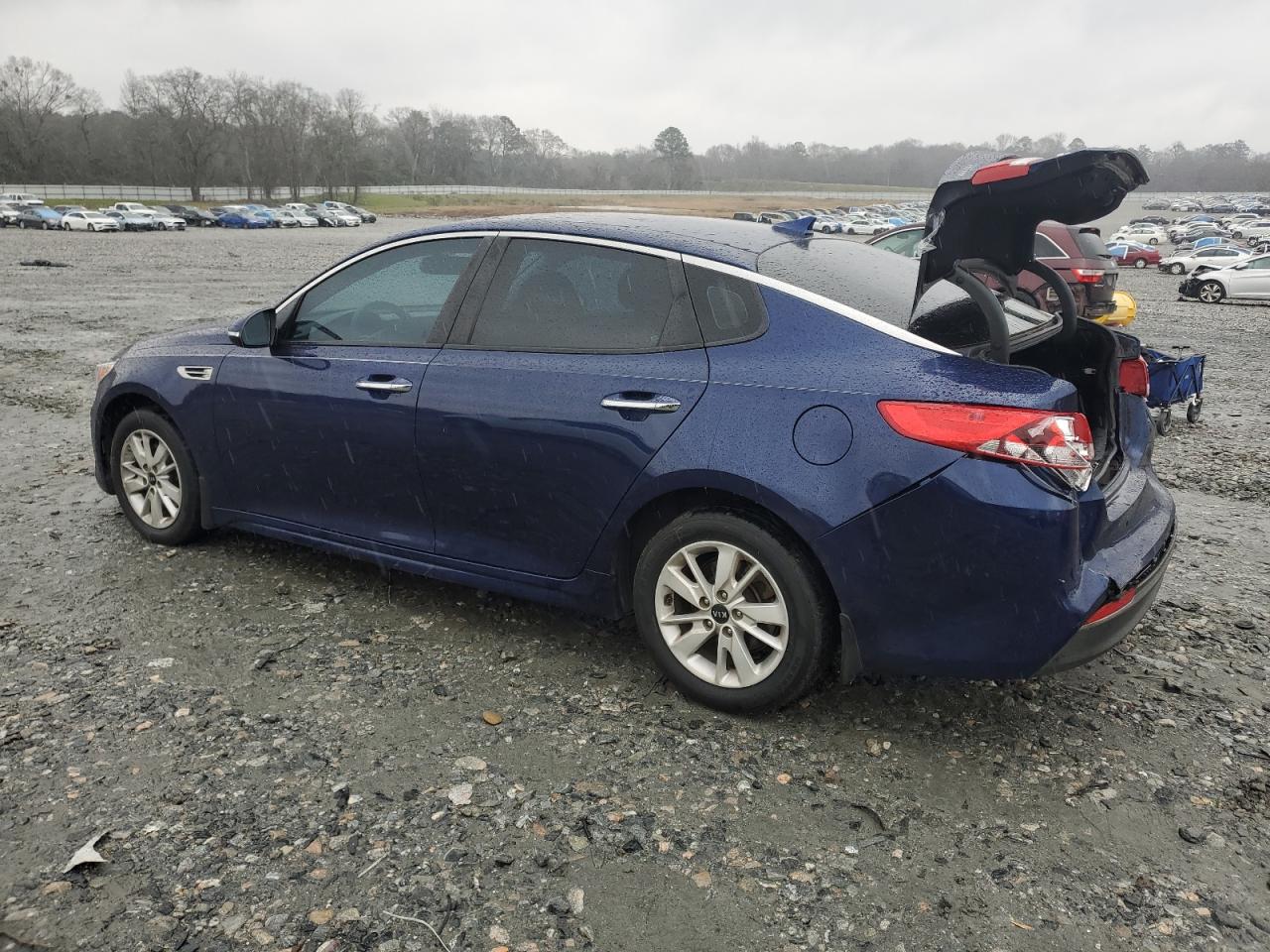 2017 KIA Optima VIN 5XXGT4L31HG174639 Copart auction photo, rear end damage thumbnail 2