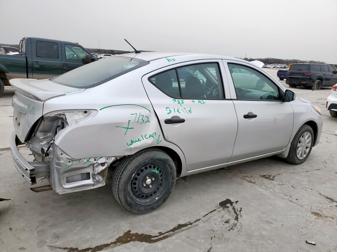 2019 Nissan Versa VIN 3N1CN7AP6KL810292 Copart auction photo, rear end damage thumbnail 3