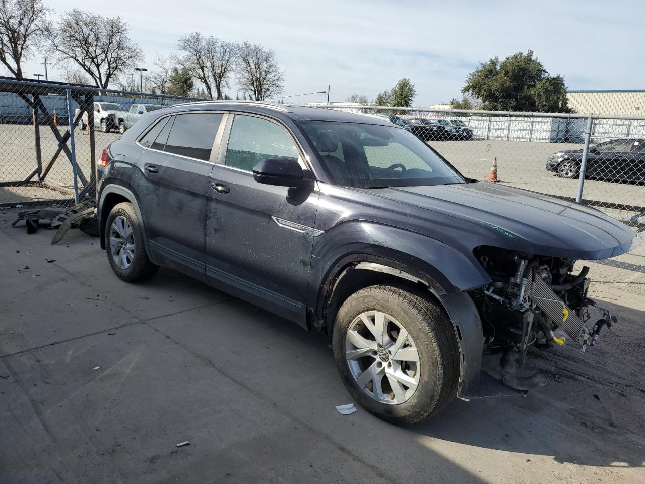 2021 Volkswagen Atlas VIN 1V2AC2CA6MC210262 Copart auction photo, front end damage thumbnail 4