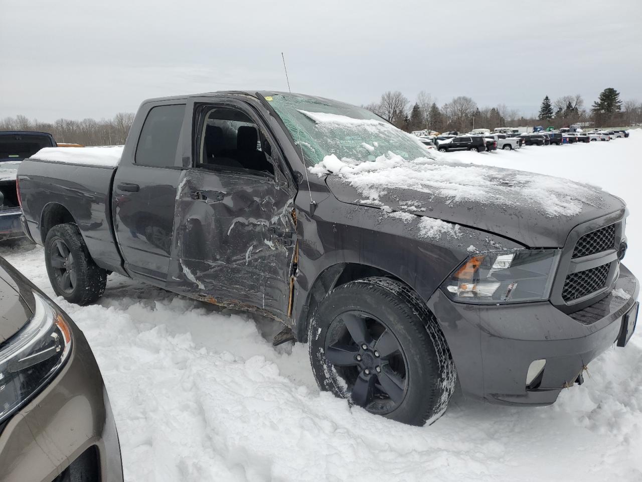 2019 RAM 1500 VIN 1C6RR7FT1KS517426 Copart auction photo, side / front end damage thumbnail 4