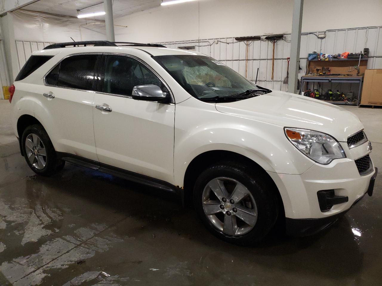 2014 Chevrolet Equinox VIN 1GNFLFEK2EZ117183 Copart auction photo, mechanical / rear end damage thumbnail 4