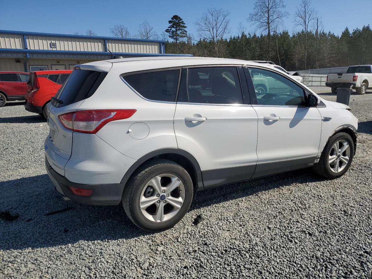 2015 Ford Escape VIN 1FMCU0G7XFUB45225 Copart auction photo, front end damage thumbnail 3
