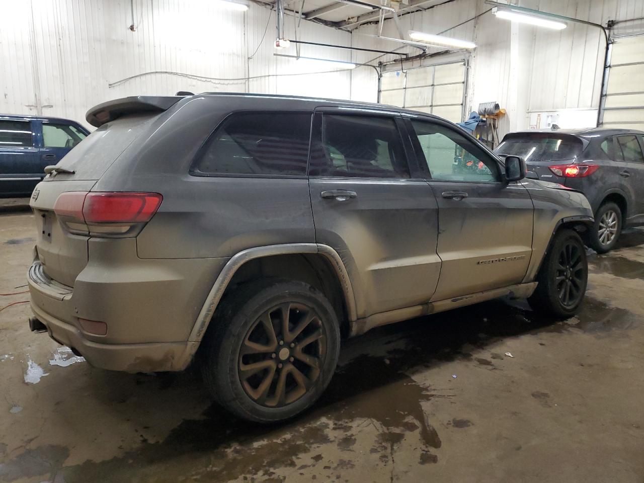 2019 Jeep Grand Cherokee VIN 1C4RJFAG0KC707085 Copart auction photo, front end damage thumbnail 3