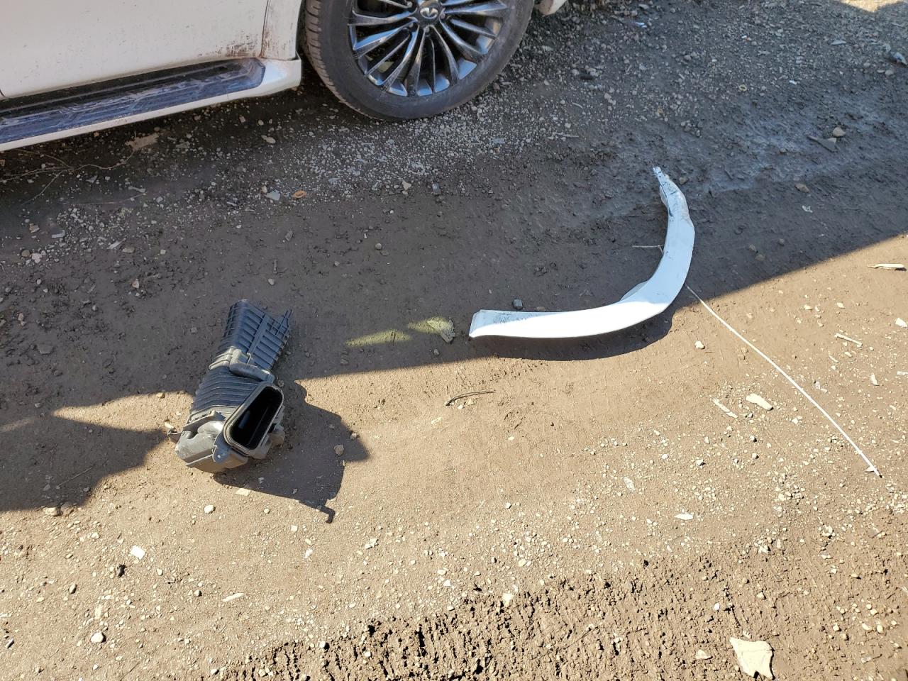 2018 Infiniti QX80 VIN JN8AZ2NE1J9194758 Copart auction photo, front end / minor dent/scratches damage thumbnail 14