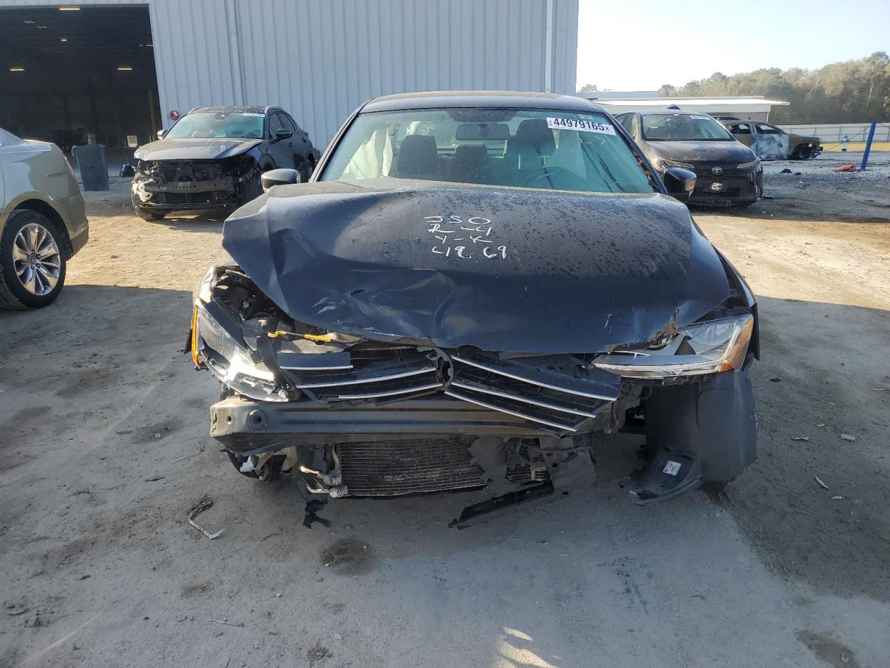2018 Volkswagen Jetta VIN 3VW167AJ2JM214969 Copart auction photo, front end / minor dent/scratches damage thumbnail 5