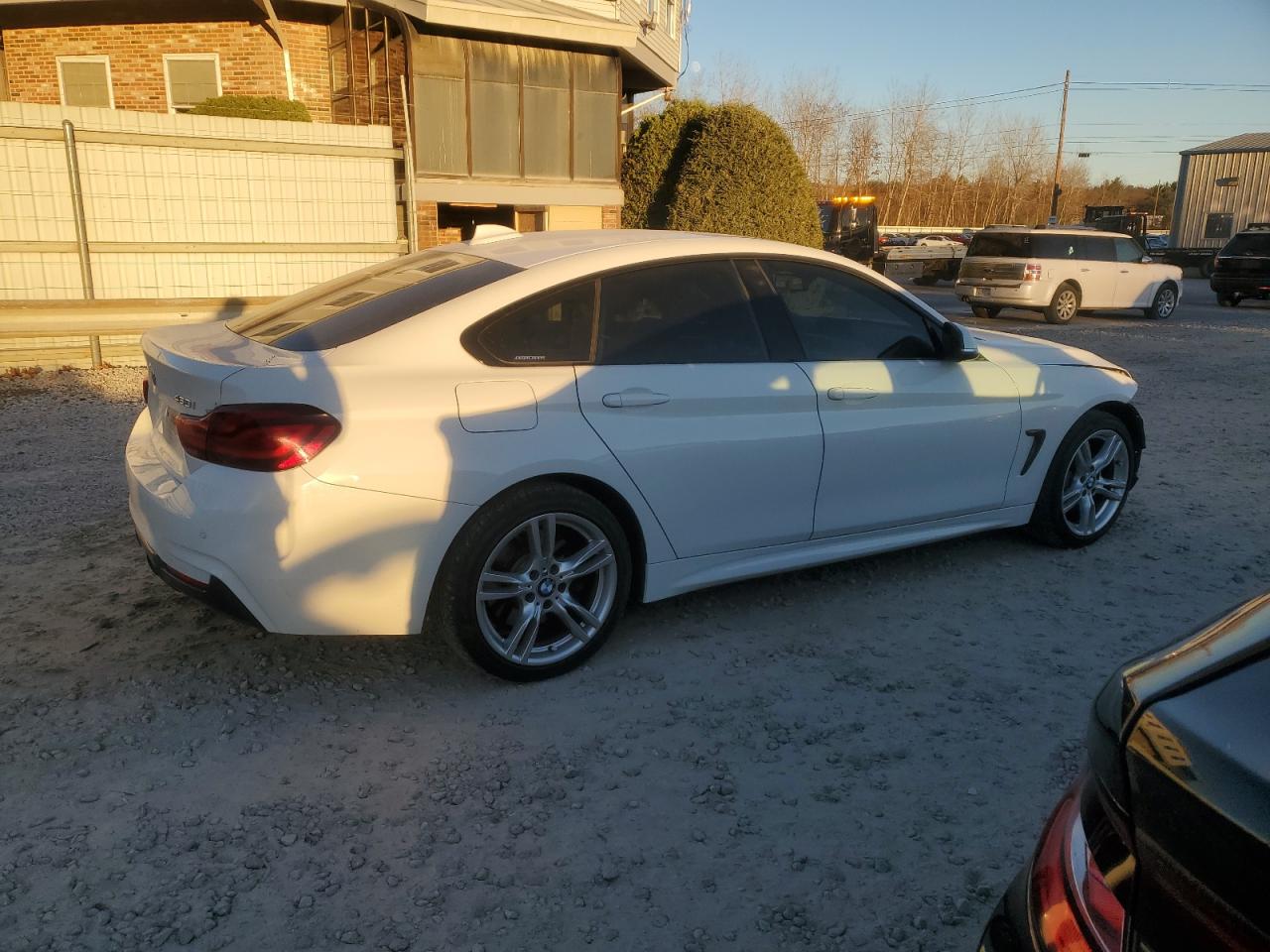 2020 BMW 4er VIN WBA4J3C01LBL11387 Copart auction photo, front end / minor dent/scratches damage thumbnail 3