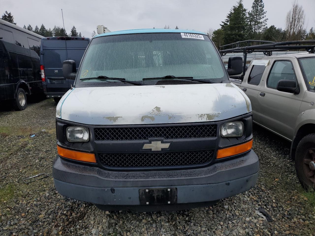 2003 Chevrolet Express VIN 1GCGG25V431228379 Copart auction photo, vandalism damage thumbnail 5