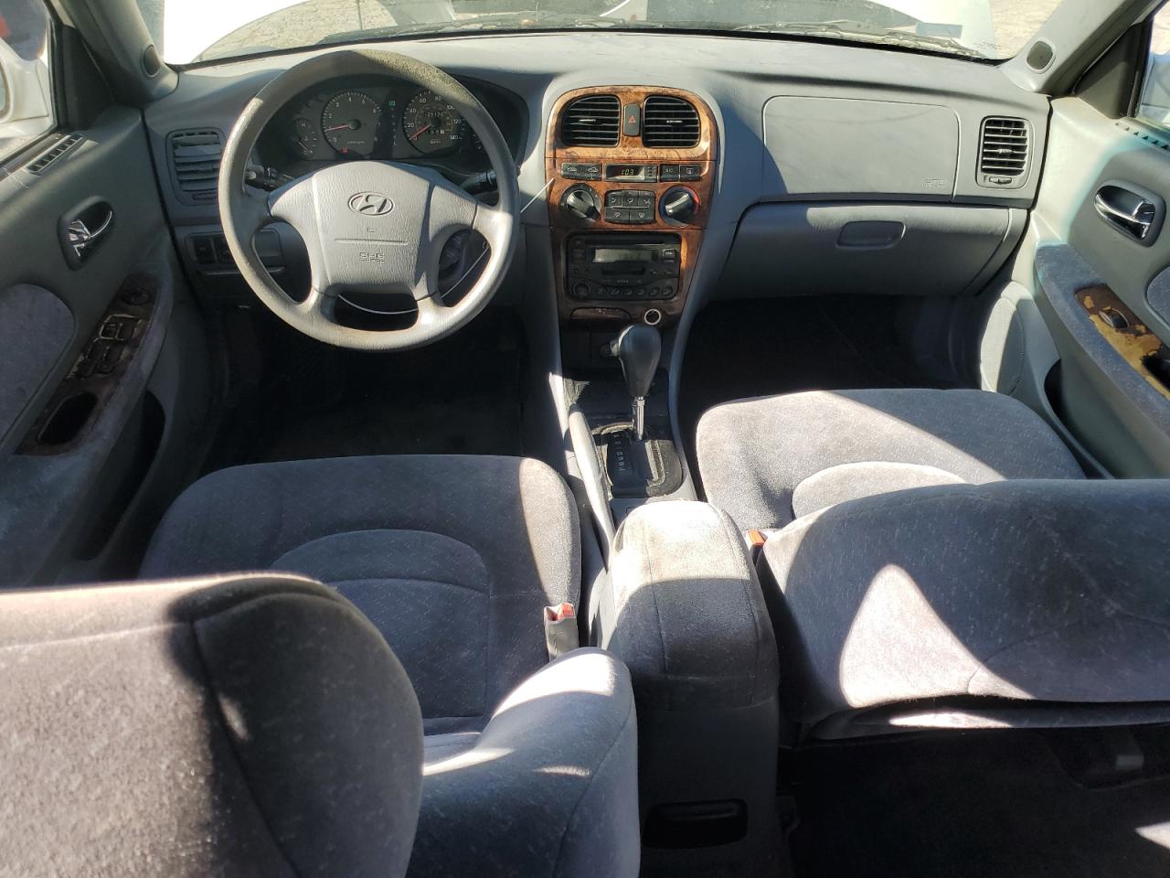 2001 Hyundai Sonata VIN KMHWF35V11A474934 Copart auction photo, front end / minor dent/scratches damage thumbnail 8