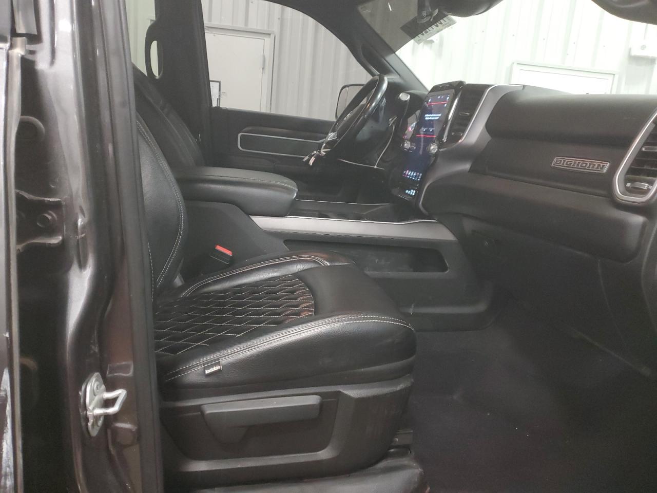 2021 RAM 3500 VIN 3C63RRHL7MG643993 Copart auction photo, side / rear end damage thumbnail 7