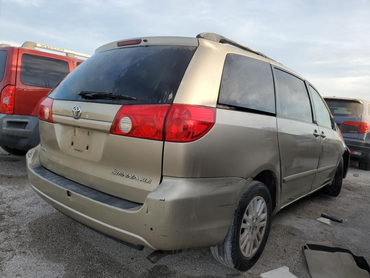2007 Toyota Sienna VIN 5TDZK22C97S058801 Copart auction photo, water/flood damage thumbnail 3