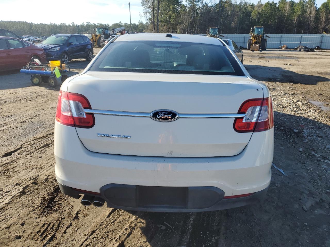 2010 Ford Taurus VIN 1FAHP2DW3AG153902 Copart auction photo, front end / side damage thumbnail 6