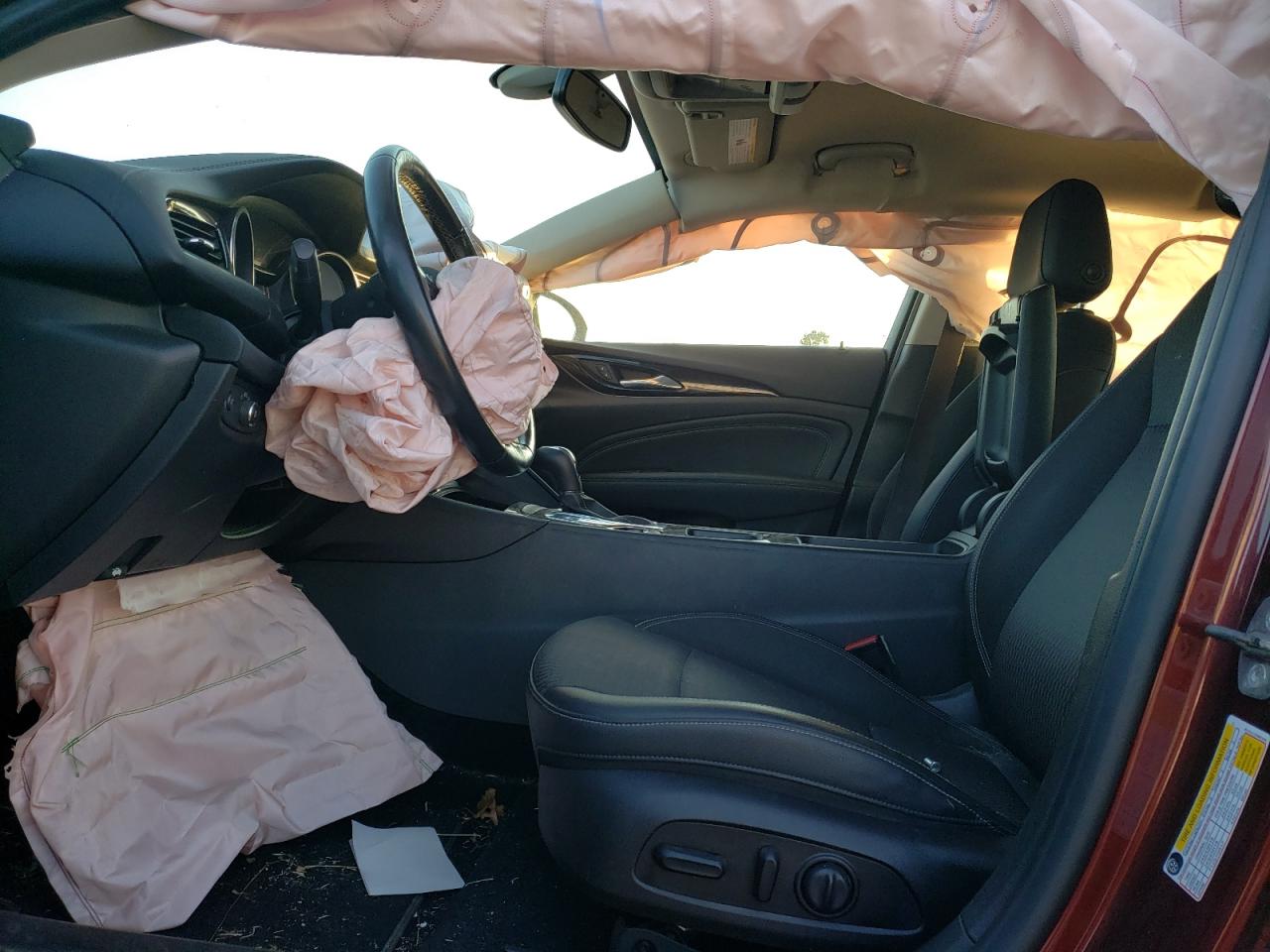 2018 Buick Regal VIN W04GM6SX7J1142108 Copart auction photo, front end / minor dent/scratches damage thumbnail 7